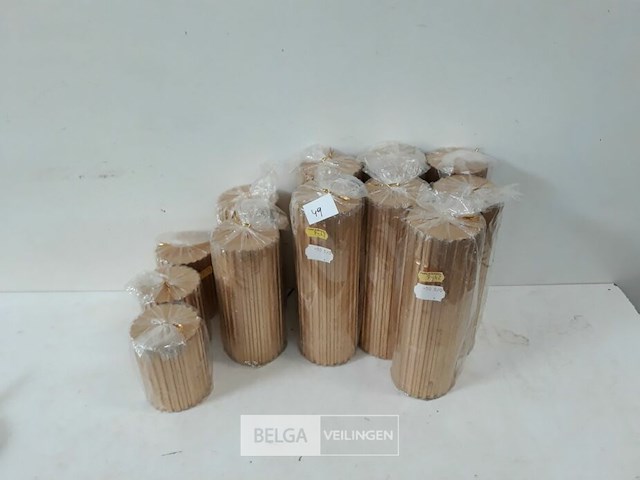 12 x stompkaarsen mix goud kleur 10-18-22 cm - afbeelding 1 van  3