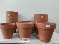 12 x terracotta bloempot 3 assorti - afbeelding 3 van  3