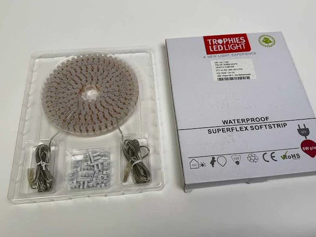 12 x trophies 300 cm spatwaterdichte wave led strips ip65 - afbeelding 9 van  14