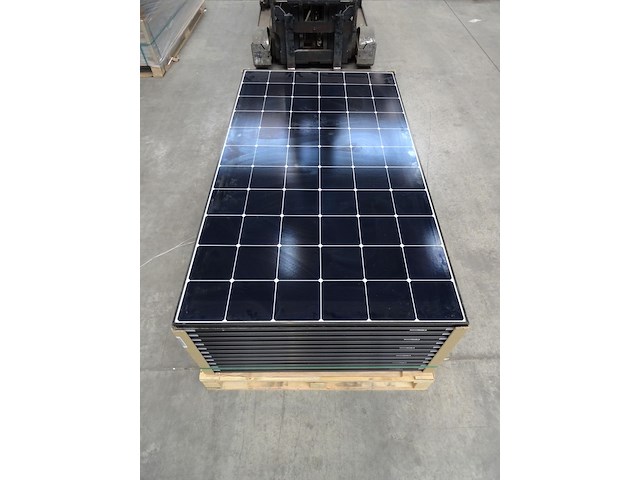 12 x zonnepaneel sunpower max6 425 ac (5.100 wp) - afbeelding 1 van  4