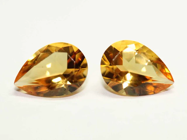 1,20 ct. peervormige saffraankleur citrien-edelsteen - afbeelding 1 van  6