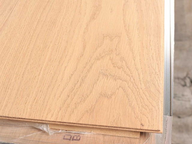 120 m2 parket eiken fineer berry alloc - 2410 x 241 x 10,1 mm - afbeelding 2 van  4