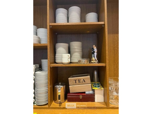 ± 120 tassen + ondertassen - afbeelding 2 van  6