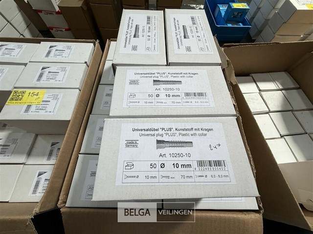 ± 1200 pluggen - afbeelding 1 van  2