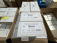 ± 1200 pluggen - afbeelding 1 van  2