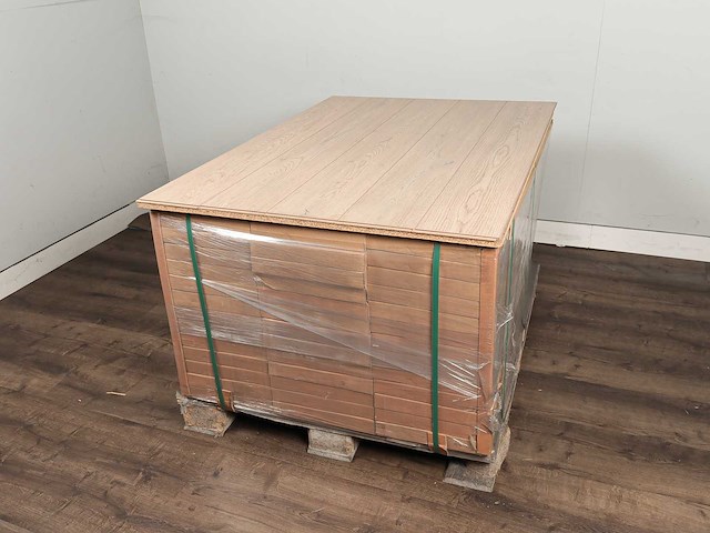 122 m2 laminaat plank - 1383 x 193 x 8 mm - afbeelding 4 van  4