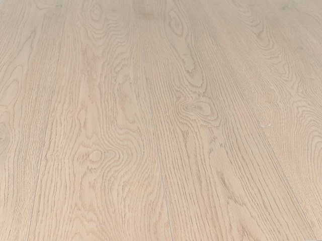 122 m2 laminaat plank - 1383 x 193 x 8+1 mm - afbeelding 1 van  4