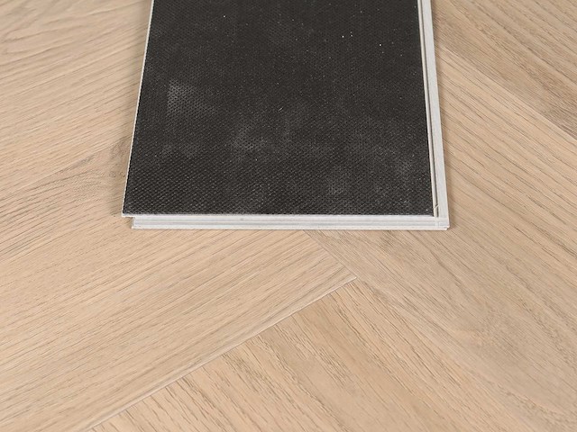 122 m2 pvc spc click vinyl visgraat met xps onderlaag - 750 x 150 x 5+1 mm - afbeelding 4 van  4