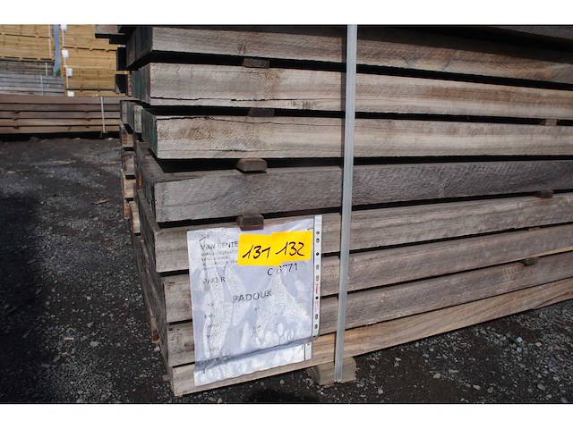 1,23 m³ padouk 65mm - afbeelding 2 van  4