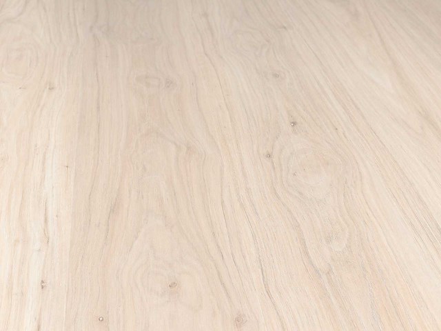 124 m2 laminaat plank - 1383 x 193 x 7 mm - afbeelding 1 van  2