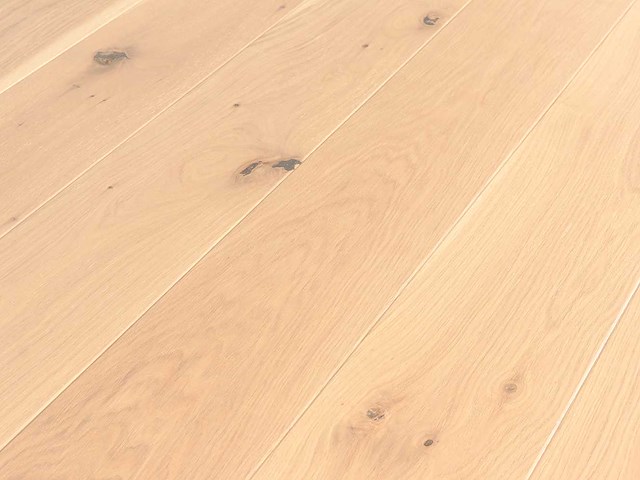 124 m2 parket eiken xl mutliplank - 2200 x 180 x 14 mm - afbeelding 1 van  4