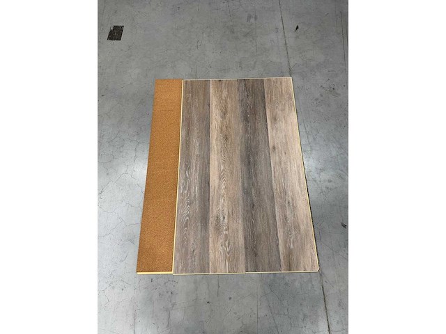 124,25 m² coretec spc-vloer - afbeelding 2 van  4