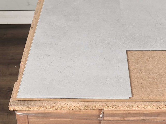 125 m2 pvc click vinyl tegel met xps onderlaag - 610 x 305 x 4+1 mm - afbeelding 2 van  4