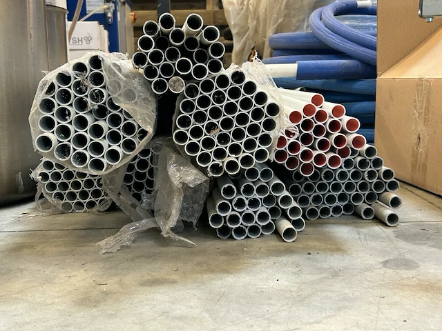 125 pvc buizen - afbeelding 1 van  6