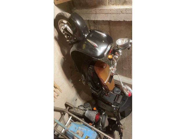 125cc motorscooter - afbeelding 9 van  14