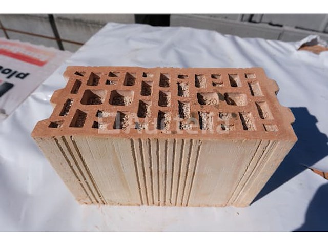 126 ploegsteert lambdabloc holle bakstenen - afbeelding 1 van  7