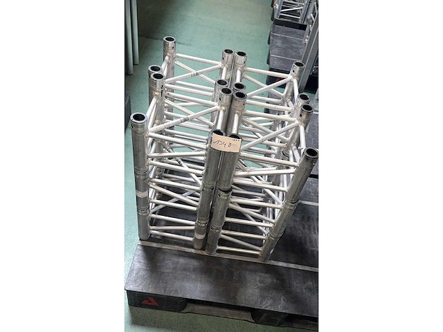 12x boxcorner 30 mount rack 21,00 - afbeelding 1 van  1