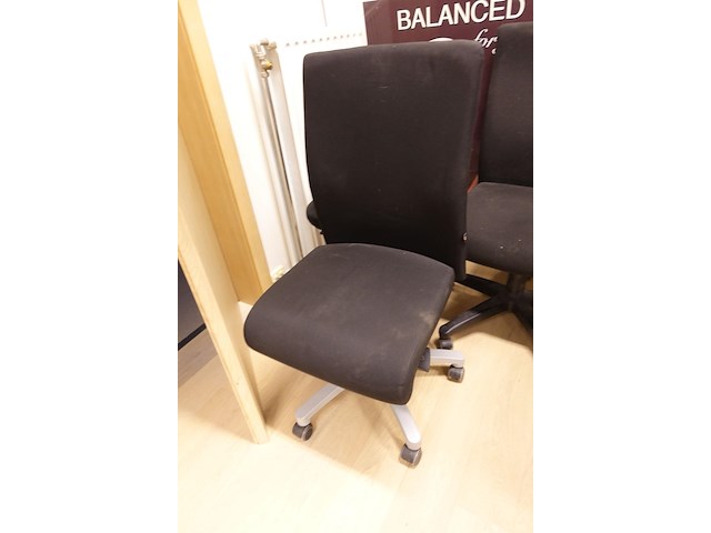12x diverse bureaustoelen - afbeelding 6 van  12