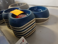 12x diverse drink/voederbakjes - afbeelding 3 van  4