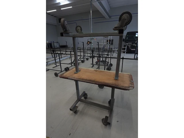 12x diverse spuitstatieven - afbeelding 8 van  8