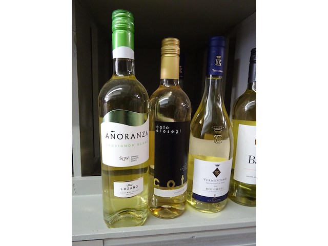 12x diverse witte wijnen - afbeelding 4 van  4