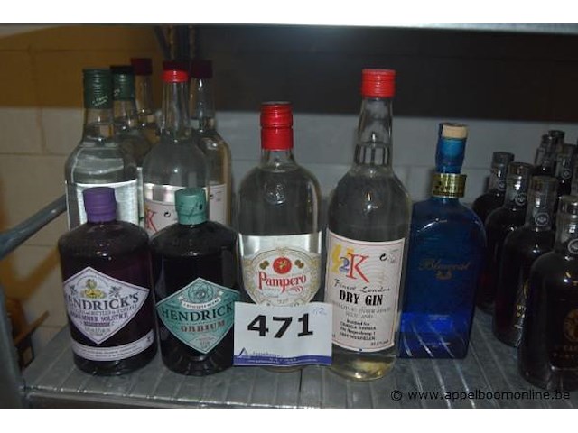 12x fles gin en rum, o.a. hendrick's, pampero, k, bluecoat, 70cl - afbeelding 1 van  4