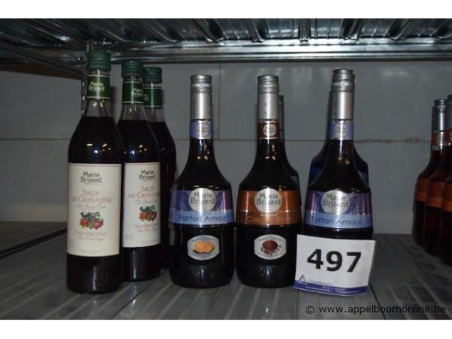12x fles, marie brizard, diverse siropen en likeuren - afbeelding 1 van  3