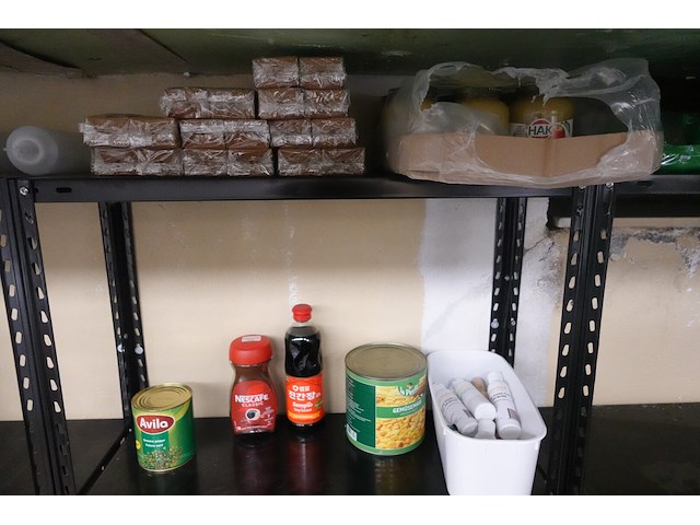 12x metalen rek + inhoud - afbeelding 17 van  18