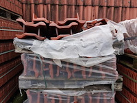 12x pallet diverse dakpannen - afbeelding 2 van  9