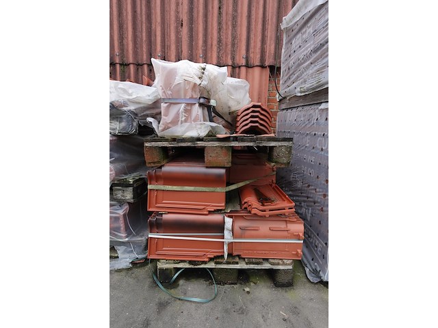 12x pallet diverse dakpannen - afbeelding 3 van  9