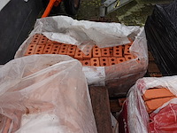 12x pallet diverse stenen & klinkers - afbeelding 2 van  15