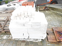 12x pallet diverse stenen & klinkers - afbeelding 4 van  15