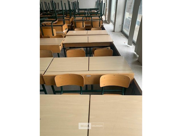 12x schoolbanken met vaste stoeltjes - afbeelding 1 van  1