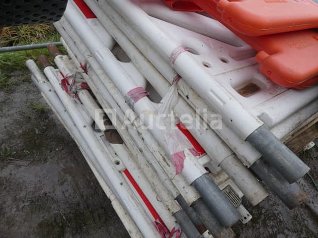 13 abs-constructiebarrières - afbeelding 2 van  4