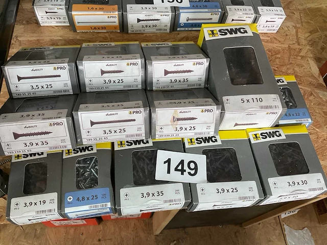 13 dozen schroeven - afbeelding 1 van  4