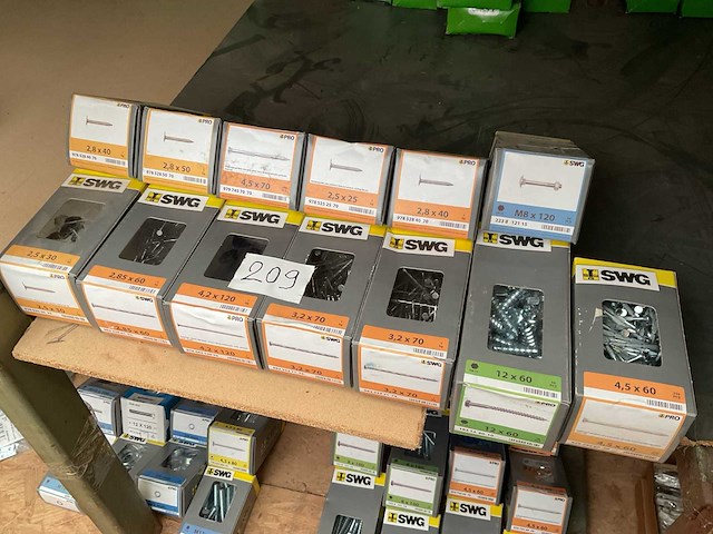 13 dozen staalnagels en houtschroeven - afbeelding 1 van  6