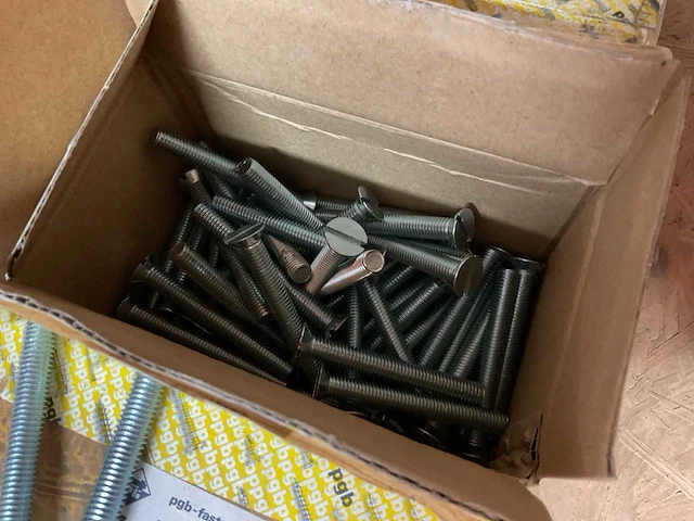 13 dozen verzonken bouten - afbeelding 3 van  3