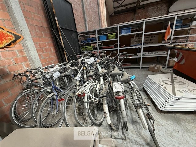 13 fietsen - afbeelding 1 van  8