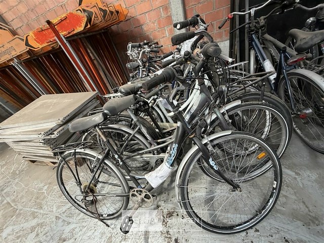 13 fietsen - afbeelding 7 van  8