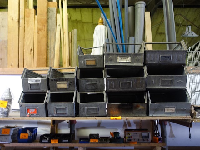 13 metalen bakken - afbeelding 4 van  6