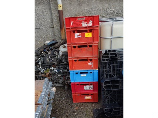 13 rode bakken - afbeelding 1 van  2