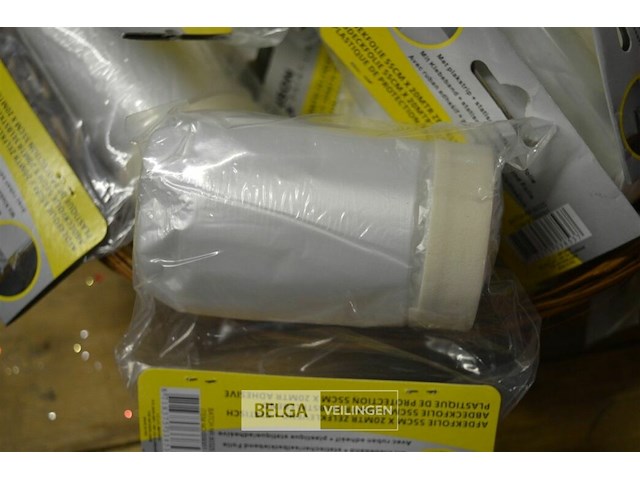 ±13 rollen zelfklevende afdekfolie 55 cm x20m - afbeelding 2 van  2