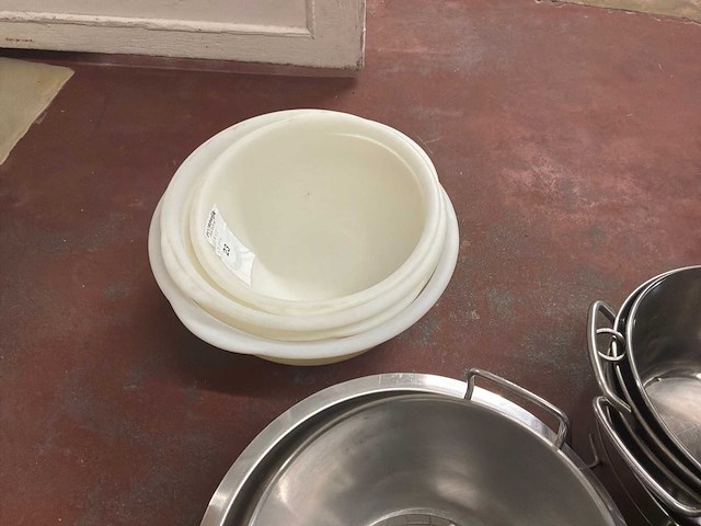 13 rvs kommen en 5 pvc - afbeelding 6 van  6