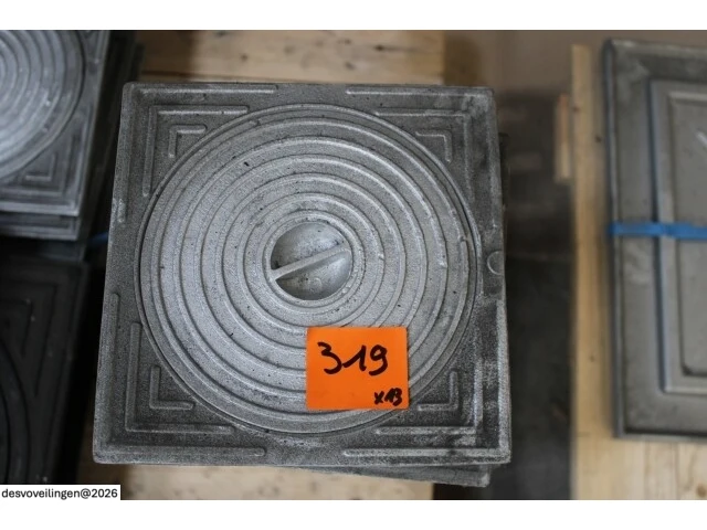 13 x alu deksel toezichtput ø160mm km=200x200mm - afbeelding 2 van  3