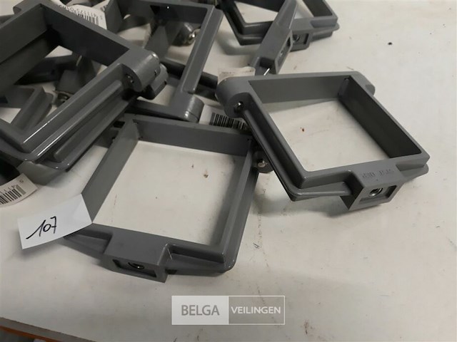 13 x buisbeugel 80x80mm grijs pvc regenafvoer - afbeelding 3 van  3