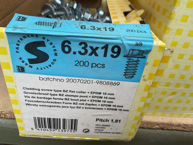 13 x dozen gevelschroeven - afbeelding 2 van  7