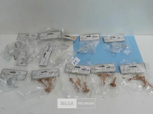 13 x hangdeco acryl mix - afbeelding 1 van  3
