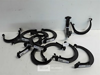 13 x ophangbeugel 125mm bruin pvc regenafvoer - afbeelding 1 van  3