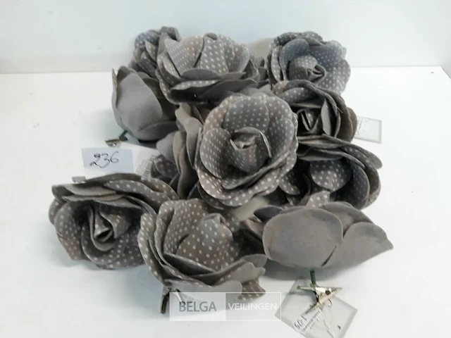 13 x roos stof grijs met clip 9 cm - afbeelding 2 van  3