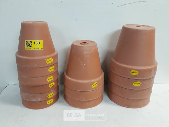 13 x terracotta bloempot 3 assorti - afbeelding 1 van  3